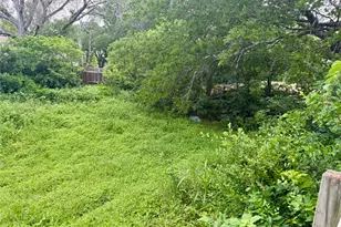 5935 Lake Champlain St, San Antonio, TX 78233 - Photo 8
