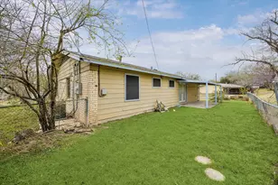 6811 Wake Forest Ln, Austin, TX 78723 - Photo 10