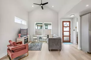 6313 Bristol Cir, Austin, TX 78723 - Photo 6
