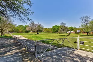 20 Pillow Rd, Sunset Valley, TX 78745 - Photo 1
