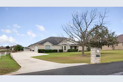 111 Lookout Circle, Hutto, TX 78634 - Photo 2