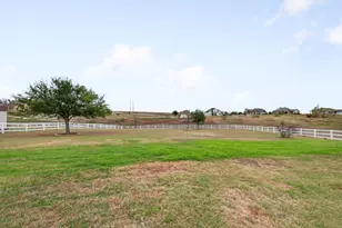 111 Lookout Cir, Hutto, TX 78634 - Photo 34