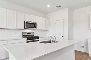 210 Salkeld Dr, Uhland, TX 78640 - Photo 12