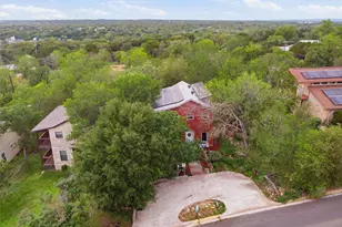 1104 Franklin Dr, San Marcos, TX 78666 - Photo 4