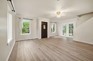 1104 Franklin Dr, San Marcos, TX 78666 - Photo 2