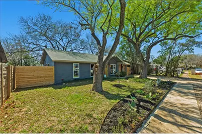 1005 Arthur Stiles Road, Austin, TX 78721 - Photo 2