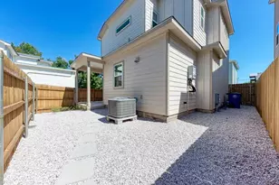 7714 Watson, Austin, TX 78757 - Photo 30