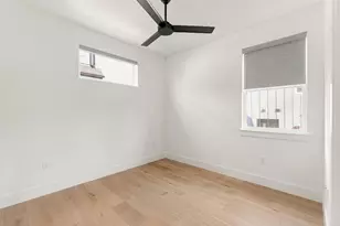 5506 Hudson St, Austin, TX 78721 - Photo 14