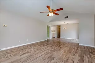 2322 Klattenhoff Dr, Austin, TX 78728 - Photo 6