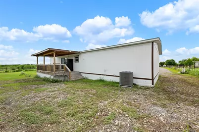 360 Shady Oaks Drive #B, Kyle, TX 78640 - Photo 32