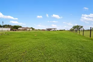 360 Shady Oaks Dr, Kyle, TX 78640 - Photo 34
