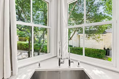 2900 Meandering River Court, Austin, TX 78746 - Photo 10