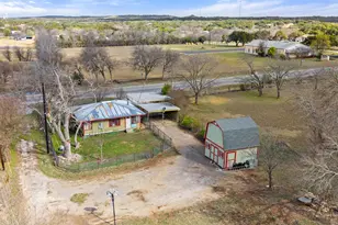 625 Ranch Road 165, Blanco, TX 78606 - Photo 6