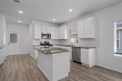 303 Clearlake Drive, Hutto, TX 78634 - Photo 10