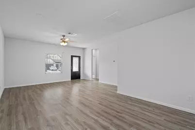 303 Clearlake Drive, Hutto, TX 78634 - Photo 6