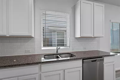 303 Clearlake Drive, Hutto, TX 78634 - Photo 12