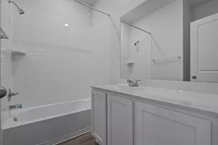 303 Clearlake Dr, Hutto, TX 78634 - Photo 28