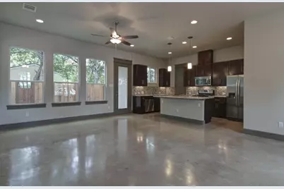 923 E 37th Street, Austin, TX 78705 - Photo 6