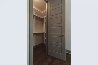 923 E 37th Street, Austin, TX 78705 - Photo 24