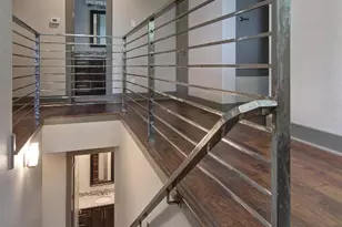 923 E 37th St, Austin, TX 78705 - Photo 20