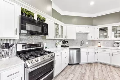 12500 Turkey Ridge Court, Austin, TX 78729 - Photo 10