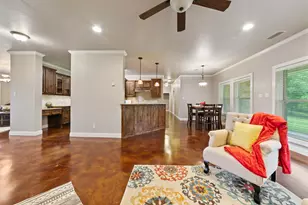 1903 Sarah Cove, Taylor, TX 76574 - Photo 10
