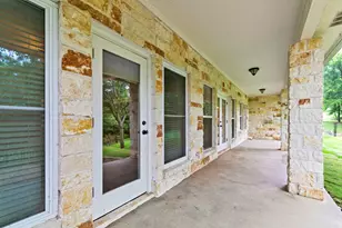 1903 Sarah Cove, Taylor, TX 76574 - Photo 34