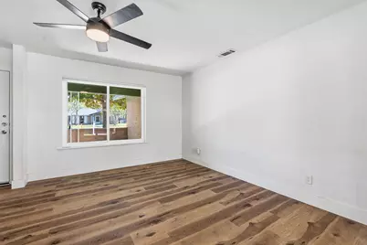 1307 Aspen Street, Lockhart, TX 78644 - Photo 22