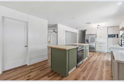 1307 Aspen Street, Lockhart, TX 78644 - Photo 8