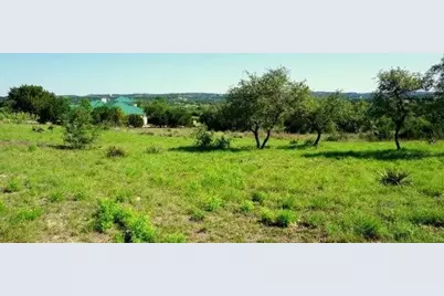 124 Sendera Way, Canyon Lake, TX 78133 - Photo 2