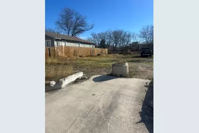 214 E Lachapelle, San Antonio, TX 78204 - Photo 4