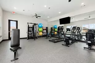 2551 N Guadalupe St, Seguin, TX 78155 - Photo 18