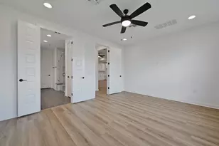 7712 Boyd Hvn Dr, Austin, TX 78744 - Photo 18