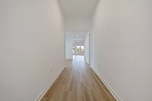 7712 Boyd Hvn Dr, Austin, TX 78744 - Photo 4