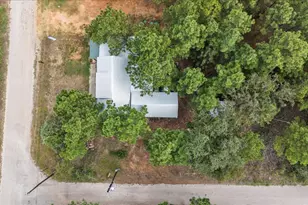 259 Pinehill Dr, Bastrop, TX 78602 - Photo 12