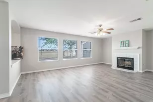 1601 Lantana Dr, Round Rock, TX 78664 - Photo 4