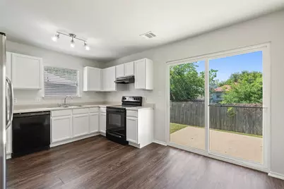 1616 Windy Park Court, Round Rock, TX 78664 - Photo 10