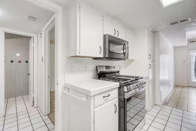 6601 Skycrest Drive, Austin, TX 78745 - Photo 12