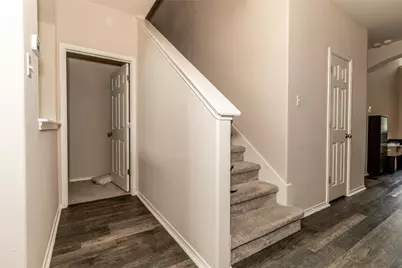 318 Hyltin Street, Hutto, TX 78634 - Photo 6