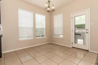 318 Hyltin Street, Hutto, TX 78634 - Photo 10