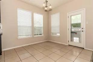 318 Hyltin St, Hutto, TX 78634 - Photo 10