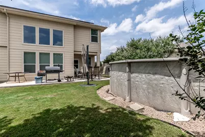 318 Hyltin Street, Hutto, TX 78634 - Photo 32