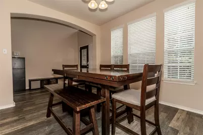318 Hyltin Street, Hutto, TX 78634 - Photo 4