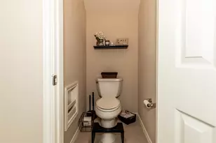 318 Hyltin St, Hutto, TX 78634 - Photo 16