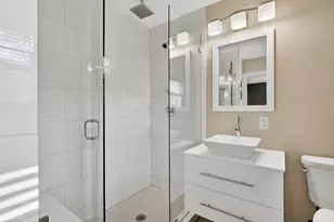 609 Fletcher St, Austin, TX 78704 - Photo 14