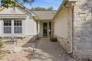 113 Larkspur Ln, Georgetown, TX 78633 - Photo 4
