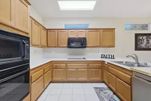 113 Larkspur Ln, Georgetown, TX 78633 - Photo 12