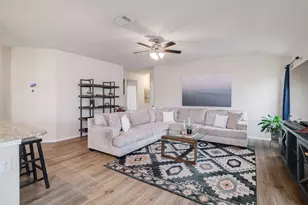 1704 T H Johnson Dr, Taylor, TX 76574 - Photo 8