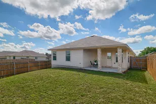 1704 T H Johnson Dr, Taylor, TX 76574 - Photo 28
