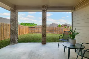 1704 T H Johnson Dr, Taylor, TX 76574 - Photo 24
